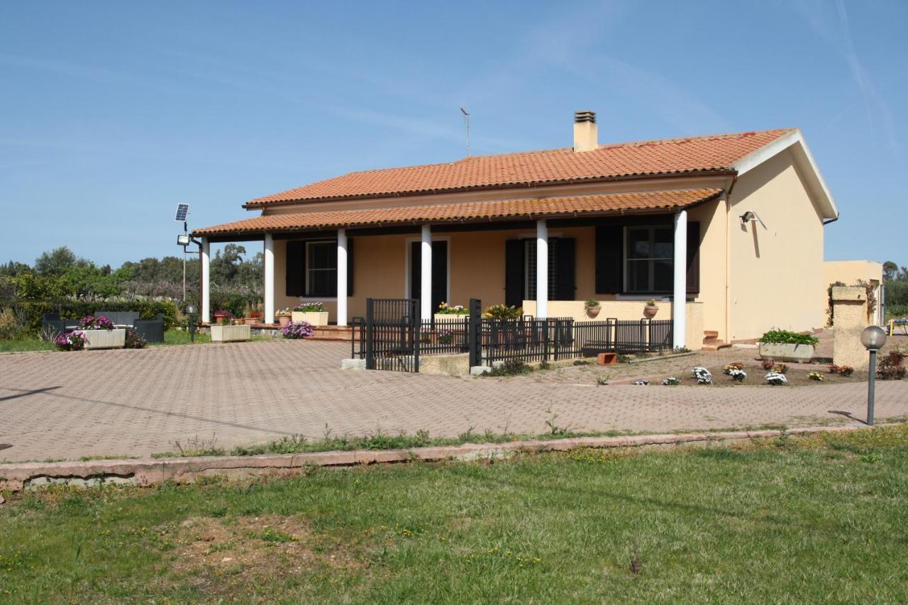 Villa Cabirol Fertilia Ngoại thất bức ảnh