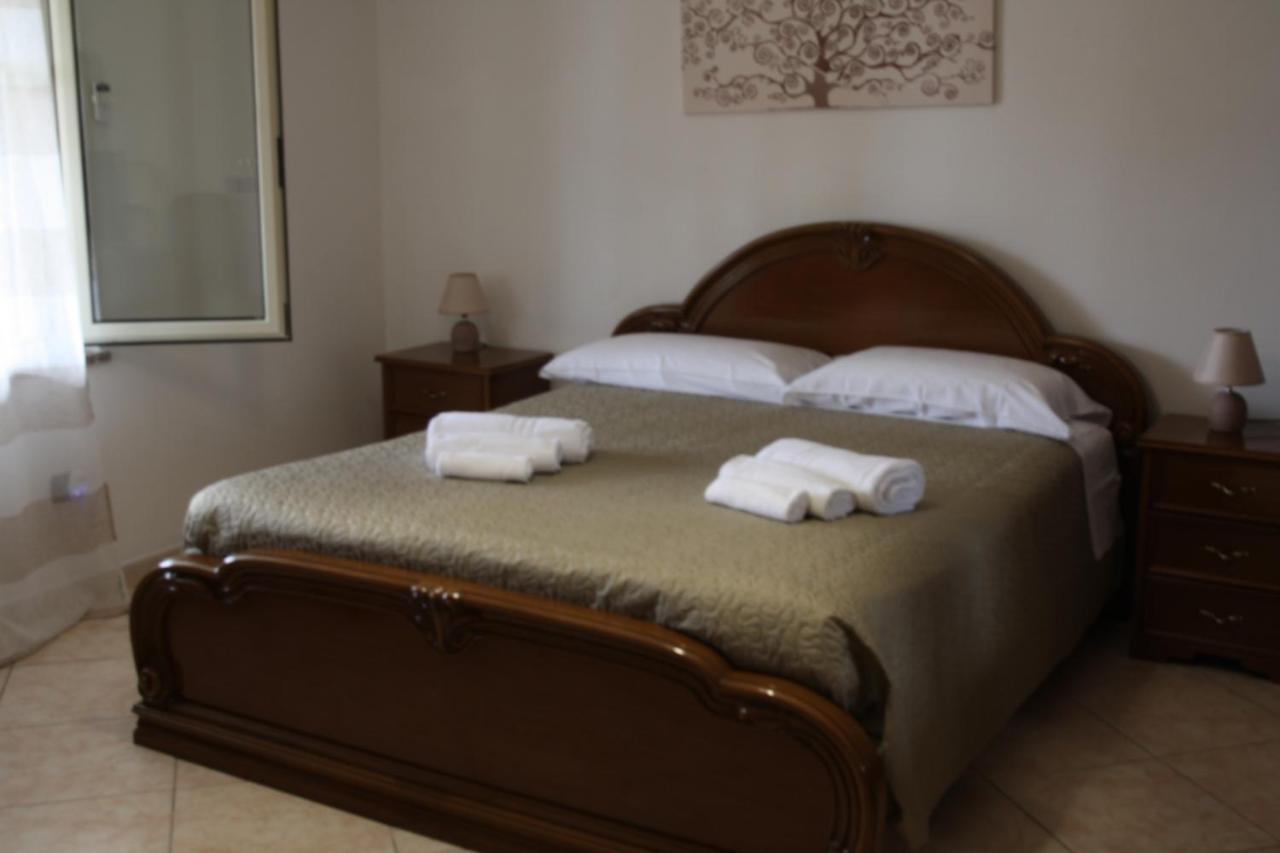 Villa Cabirol Fertilia Ngoại thất bức ảnh
