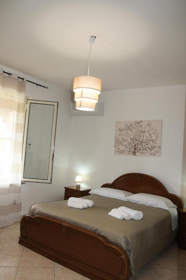Villa Cabirol Fertilia Ngoại thất bức ảnh